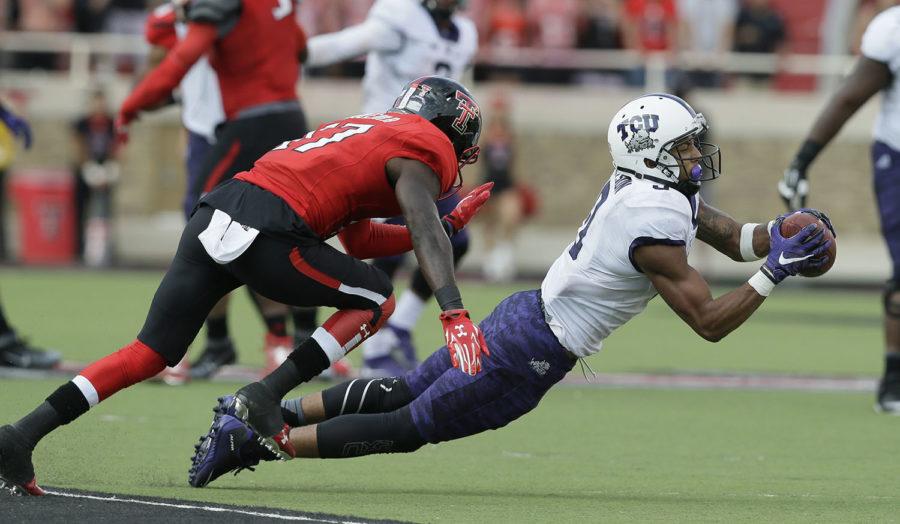 TCU+wide+receiver+Josh+Doctson+%289%29+catches+a+pass+against+Texas+Tech+defensive+back+Thierry+Nguema+%2817%29+during+the+second+half+of+an+NCAA+college+football+game+Saturday%2C+Sept.+26%2C+2015%2C+in+Lubbock%2C+Texas.+TCU+won+55-52.+%28AP+Photo%2FLM+Otero%29
