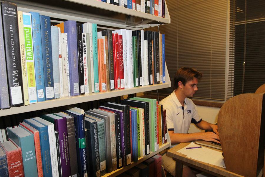 Brett Smith, first-year of pre-business, chooses to study here because its quiet and it helps him focus on his work. Tuesday, Sept. 29, 2015.