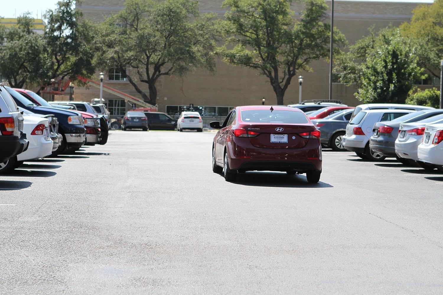 TCU+parking+garages+are+going+up%2C+with+one+open+already%2C+but+students+are+still+having+a+hard+time+find+a+parking+spot.+