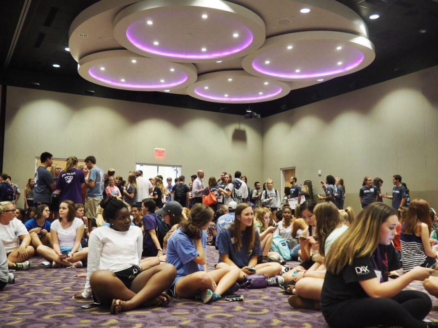 “Connections” promotes leadership among first-year students
