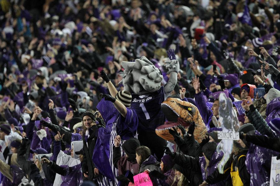 Students+cheer+through+the+rain+at+the+TCU+vs+Baylor+game+in+Fort+Worth+Friday+night.+%28Kelsey+Ritchie%2FTCU%29