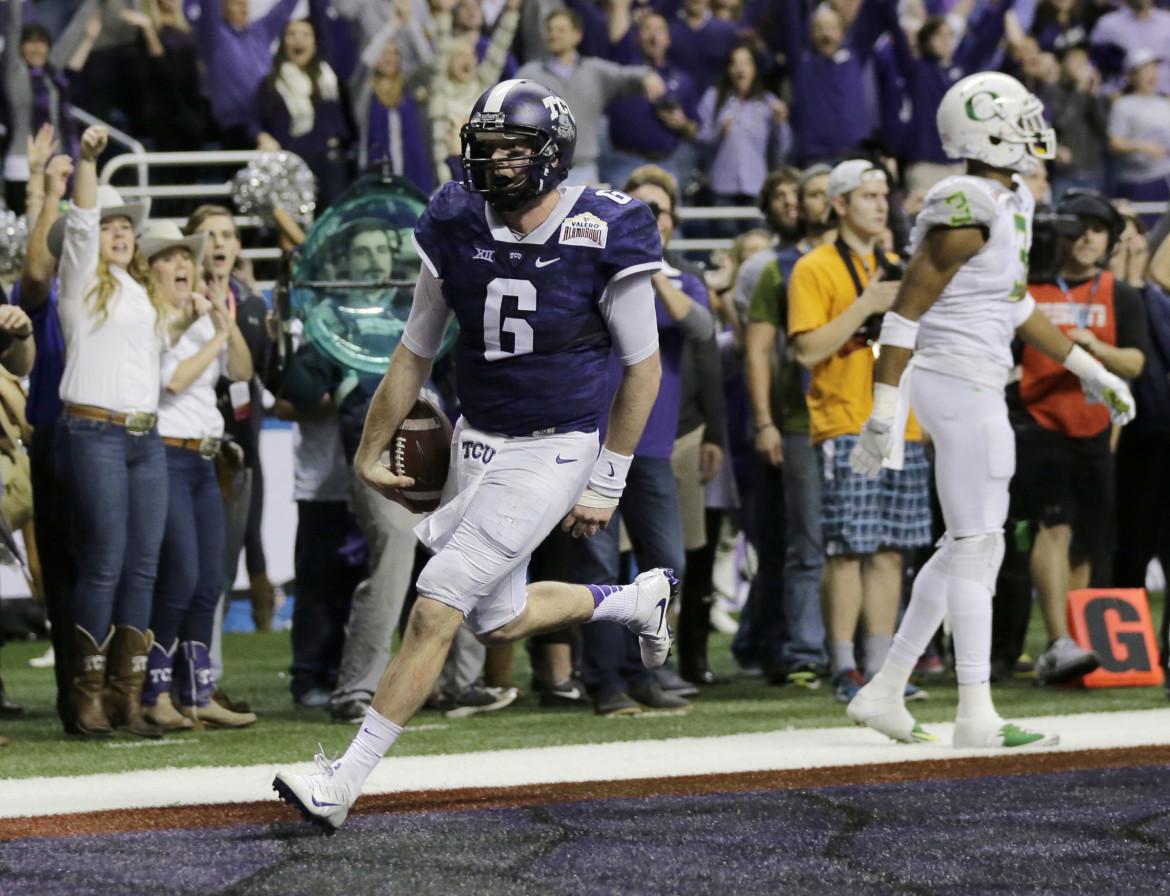 TCU quarterback Bram Kohlhausen (6) runs for a touchdown against Oregon during the third overtime of the Alamo Bowl NCAA college football game, Saturday, Jan. 2, 2016, in San Antonio. TCU won 47-41 in triple overtime.
