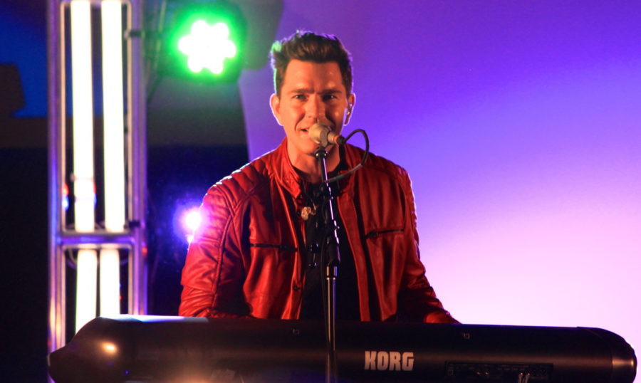 Andy+Grammer+performed+live+in+the+BLUU+Ballroom+on+Friday.