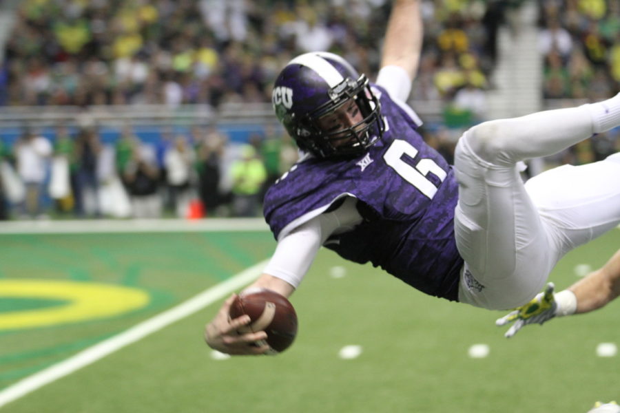 TCU+quarterback+Bram+Kohlhausen+led+the+Frogs+to+a+win+in+the+Valero+Alamo+Bowl+in+the+San+Antonio+Alamodome+on+Jan.+2%2C+2016.