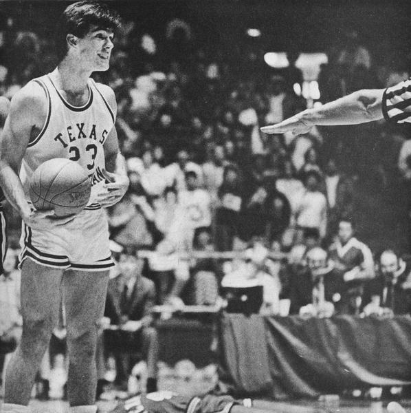 Jamie Dixon argues a call made against him during the 1987 season.  (TCU Archives) 