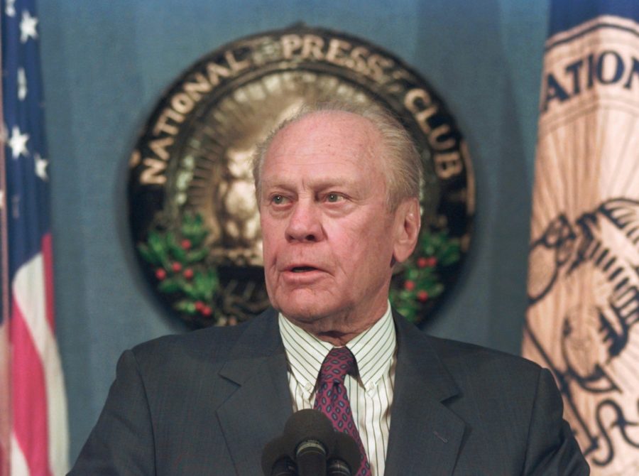 Former President Gerald Ford addresses a luncheon at the National Press Club in Washington Monday June 3, 1996. Ford said that his two favorite choices for a vice presidential running mate for Bob Dole were retired Gen. Colin Powell and New Jersey Gov. Christie Whitman. (AP Photo/Greg Gibson)