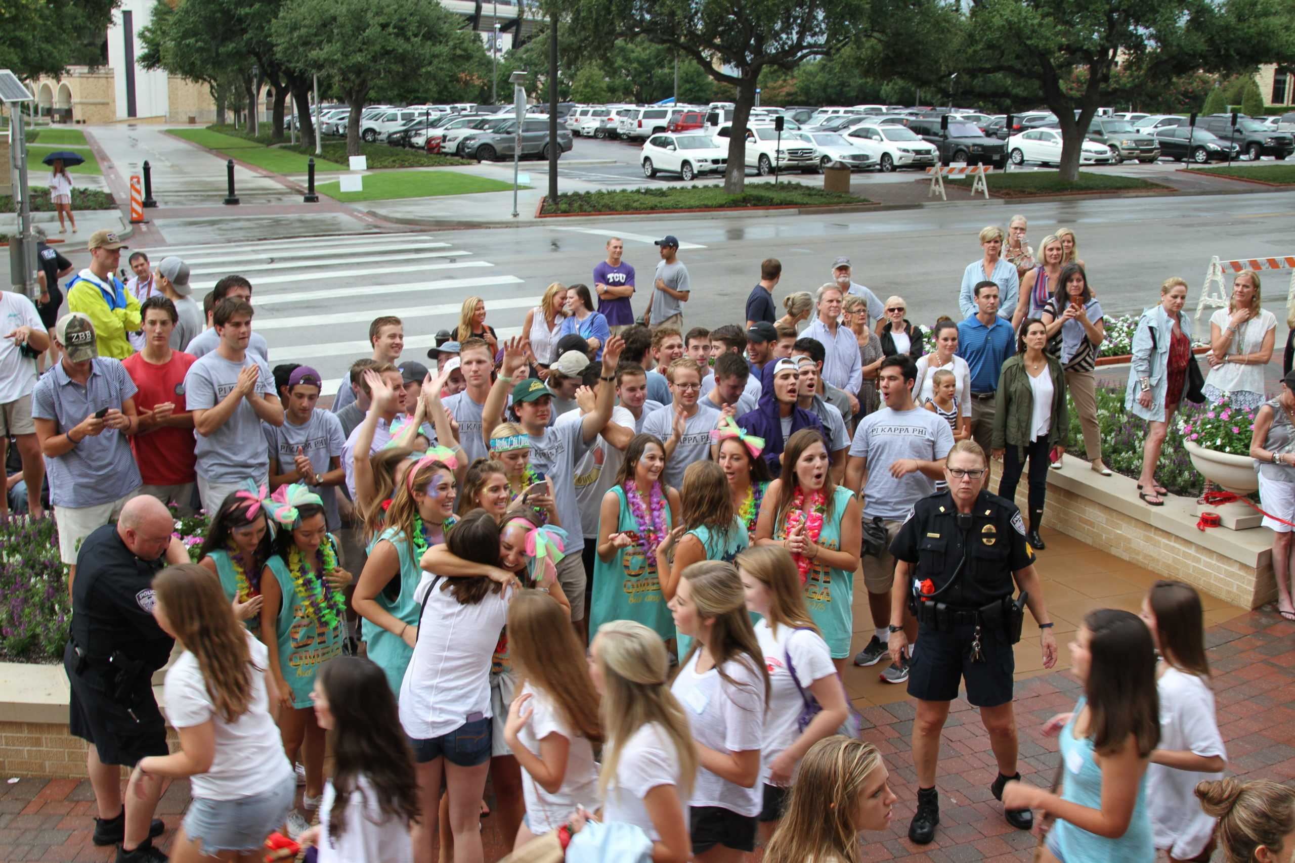 TCU+changed+the+way+new+sorority+women+celebrated+their+bids+after+the+commons+were+closed+for+the+rainy+weather.