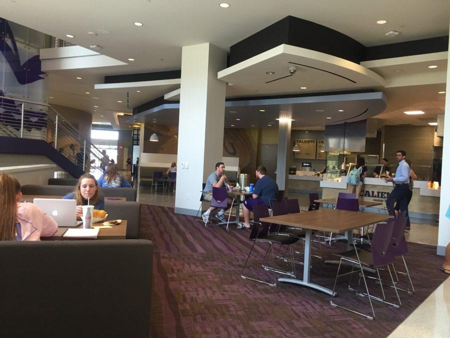 Students enjoy the new dining facilities in the King Family Commons. (Nicole Strong / TCU360)