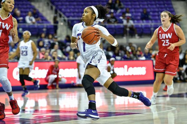 TCU womens basketball opened up their 2016 season with a win against Incarnate Word. (Photo Courtesy: gofrogs.com) 