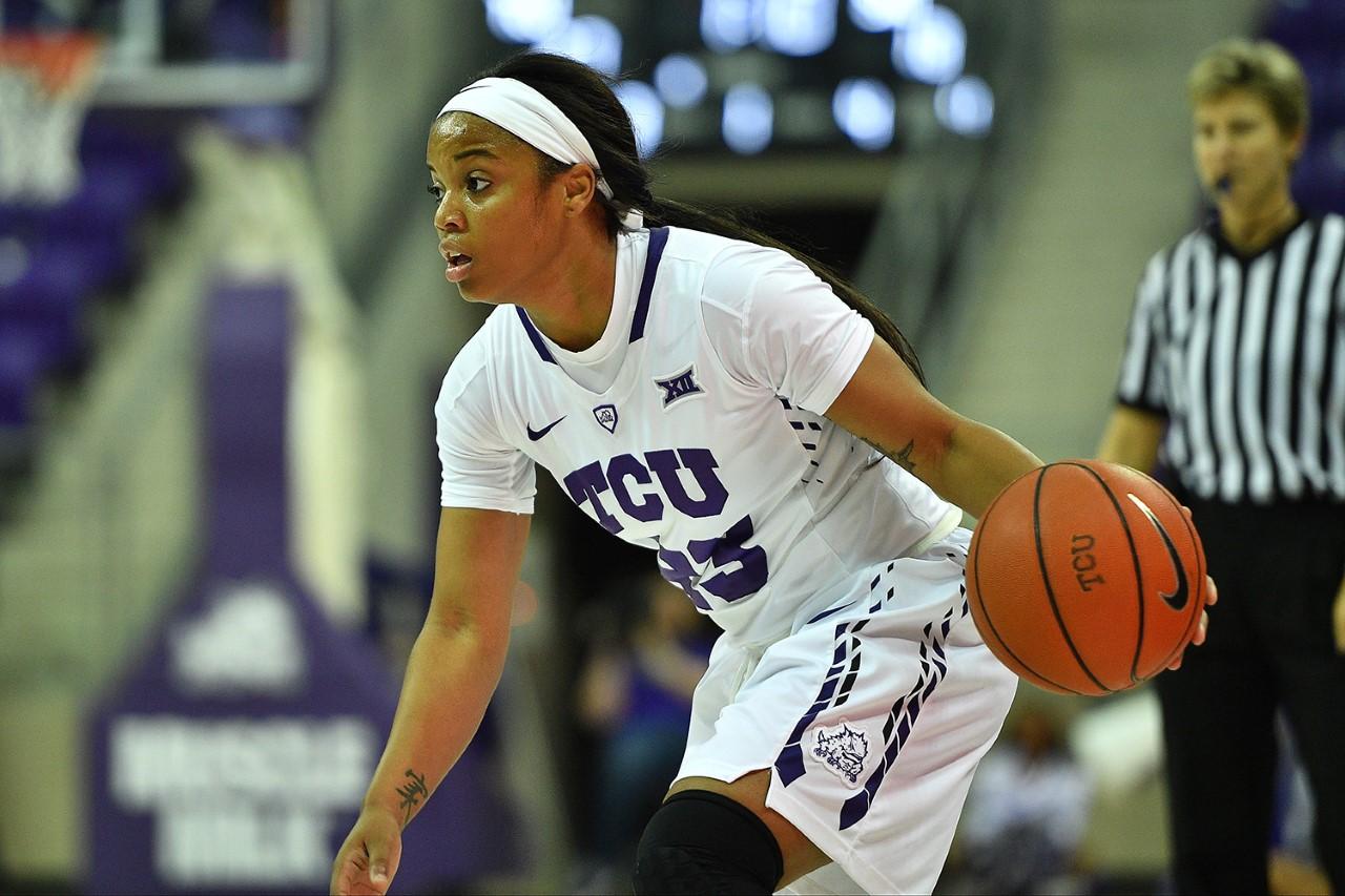 Women's basketball beats undefeated SMU, 76-67 | TCU 360