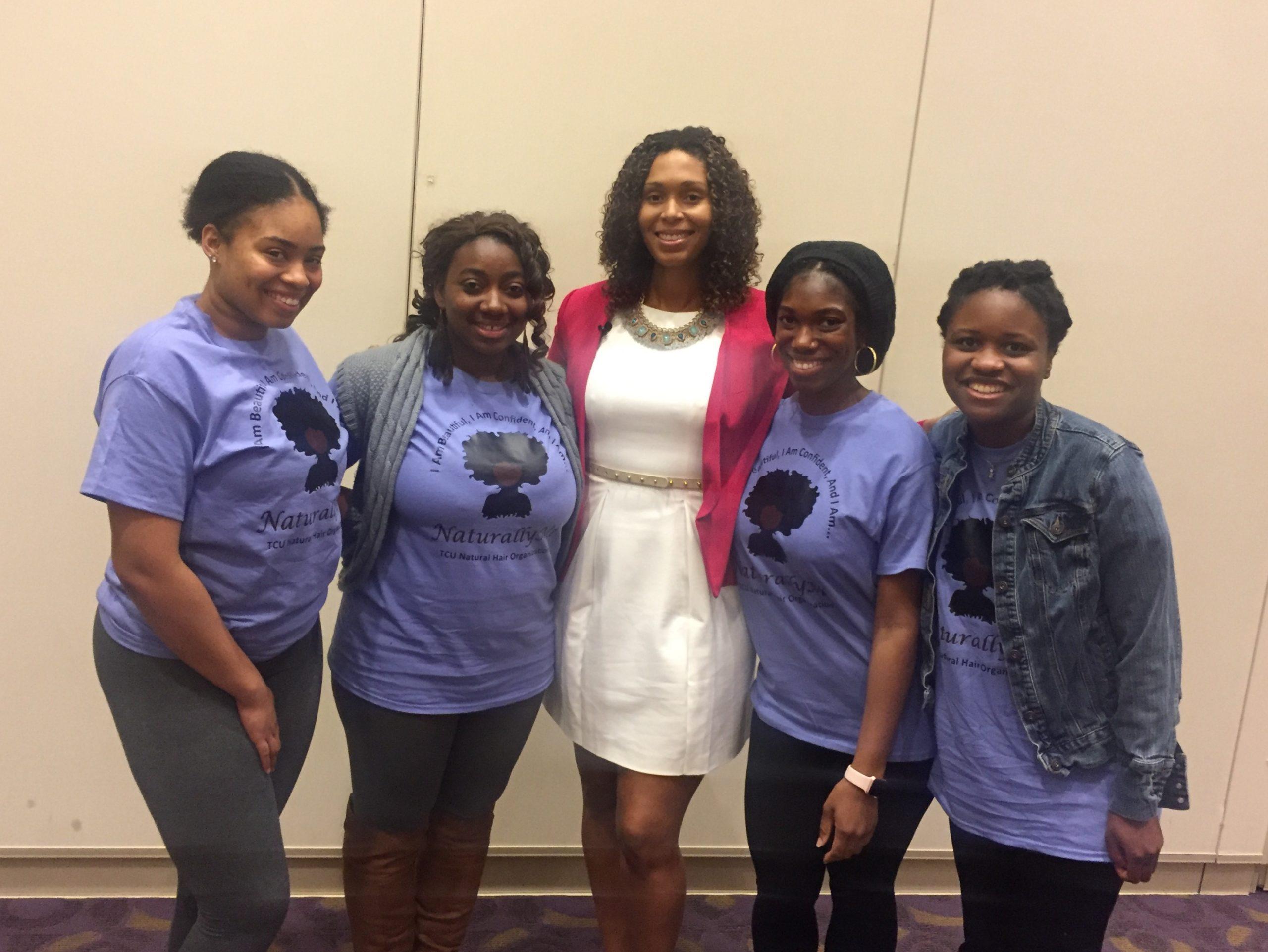 Danielle Kemp, founder of DamiSays and TheCurlyDiva with NaturallyMi members: Elise Shropshire, Courtney Manning, Tyler Traylor, and Latoinette Wright. (Photo: Brandon Kitchin)