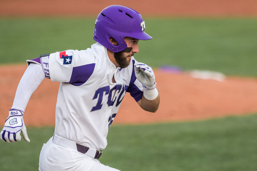 A.J. Balta dashes toward first base. Photo by Cristian ArguetaSoto