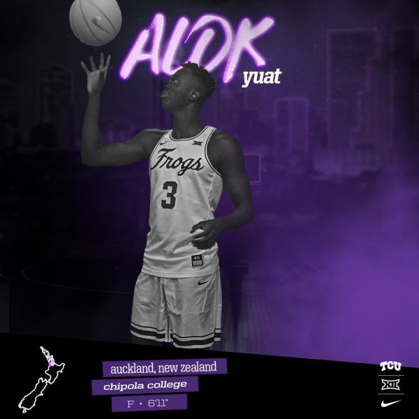 Yuat Alok is touted as the No. 1 JUCO prospect in the nation. Photo courtesy of gofrogs.com