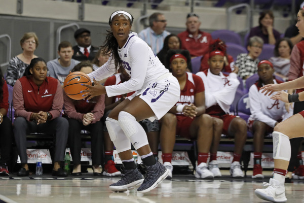 Womens Basketball set to take on Ole Miss in Big 12/SEC Challenge