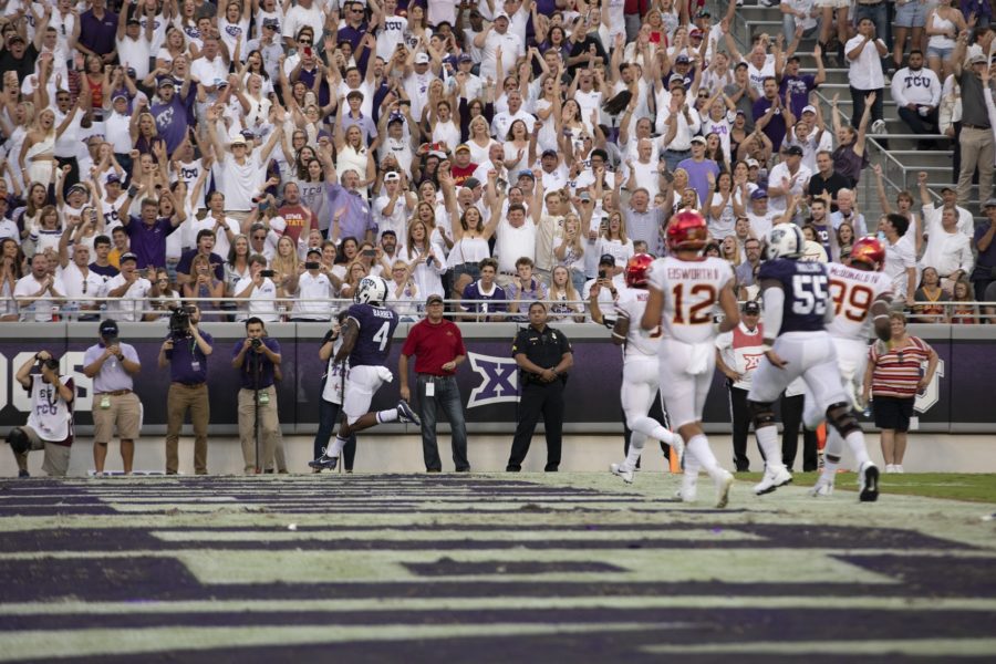First-year Taye Barber scored on a 10-yard screen pass for the Horned Frogs only offensive score of the night. Photo courtesy: Heesoo Yang