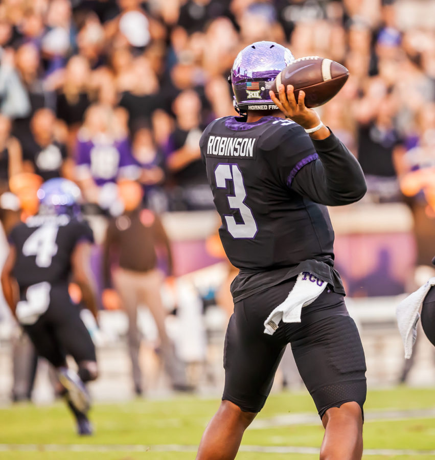 Shawn+Robinson+threw+for+two+touchdowns+and+one+interception+two+weeks+removed+from+his+shoulder+injury.+TCU+vs+TTU.+Photo+by+Cristian+ArguetaSoto.