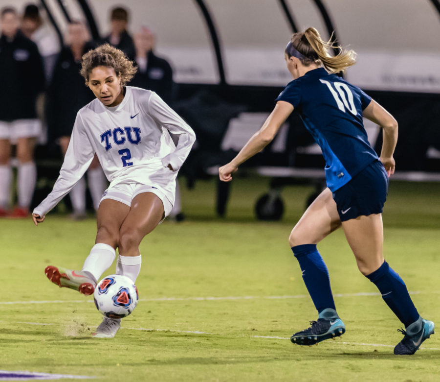 Yazmeen Ryan converts the winning goal against BYU on Nov. 9, 2018. Photo by Cristian ArguetaSoto.
