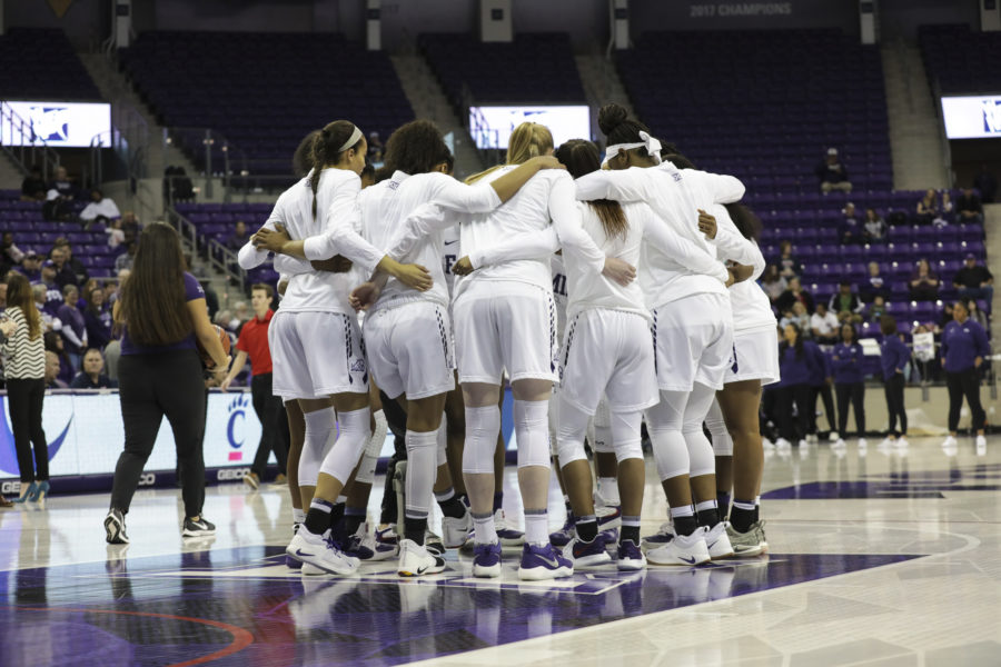 Womens basketball hungry for NCAA tournament appearance