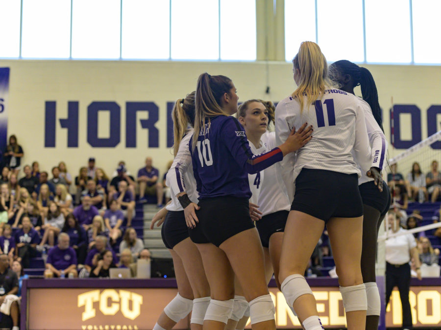 Volleyball blanked by Colorado State for first loss of season