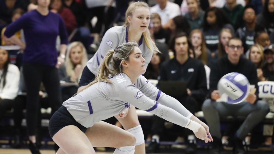 Volleyball gets swept against the Kansas Jayhawks