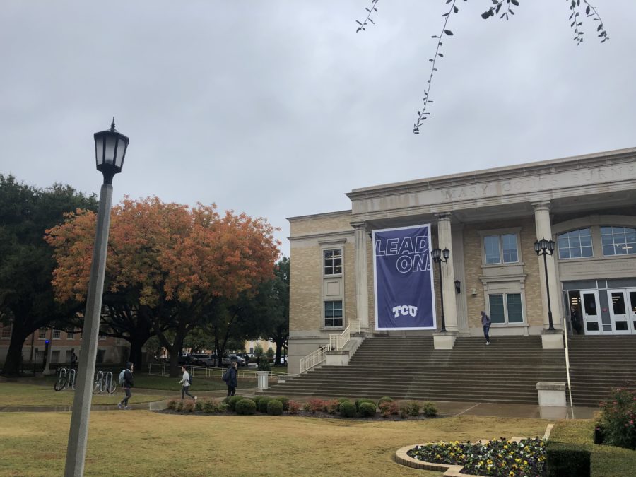 Alum+encourages+donations+on+TCU+Gives+Day