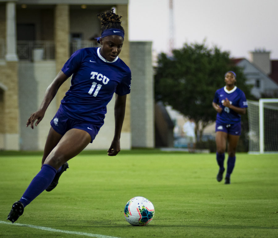 Messiah Bright dribbles by the far sideline in the Frogs 2-0 win over Oklahoma. Photo by Jack Wallace