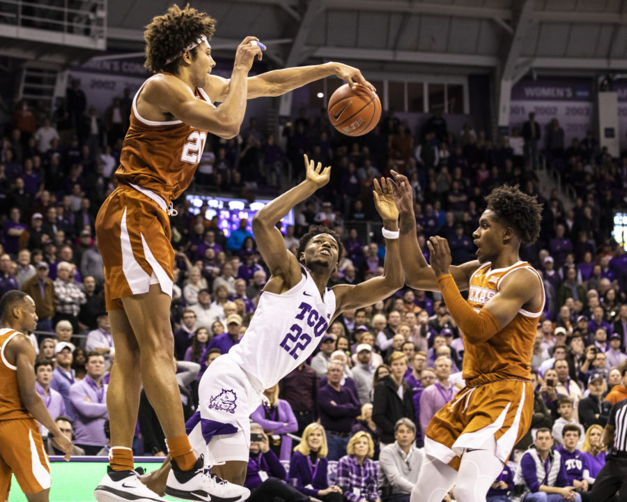 Frogs struggle defensively in loss to Longhorns, 62-61