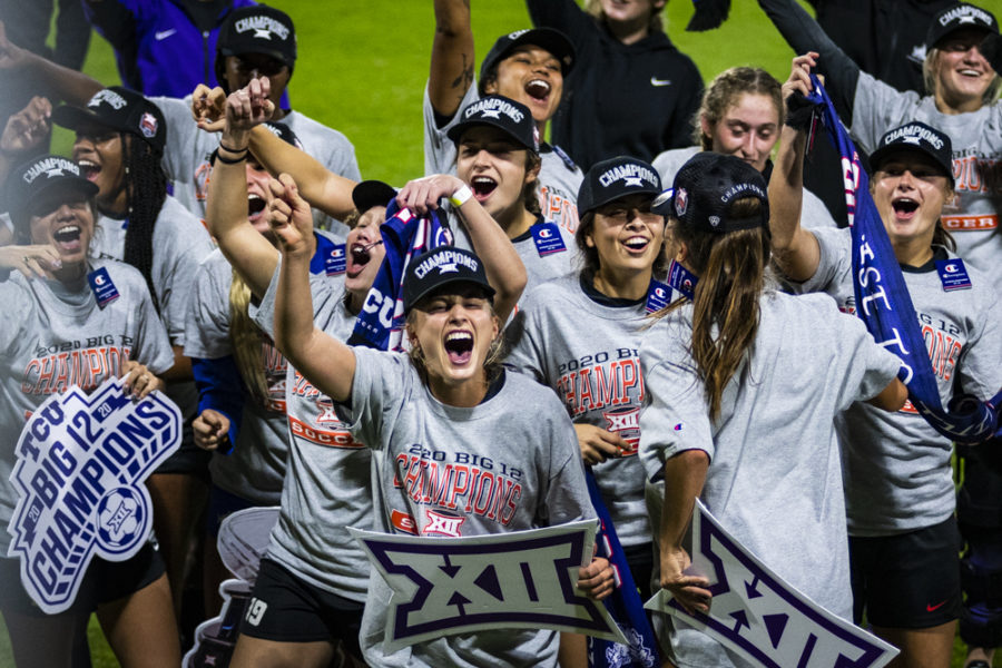 The+TCU+womens+soccer+team+celebrates+their+victory+over+West+Virginia+to+clinch+their+first-ever+Big+12+Championship.