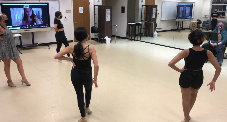 Students learn their dance both in-person and on Zoom (Collin Pittmann/Reporter)