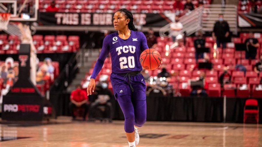 Lauren+Heard+scored+a+season-high+27+points+in+the+loss.+%28Photo+courtesy+of+GoFrogs.com%29