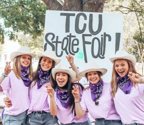 Frog Aides TCU State Fair