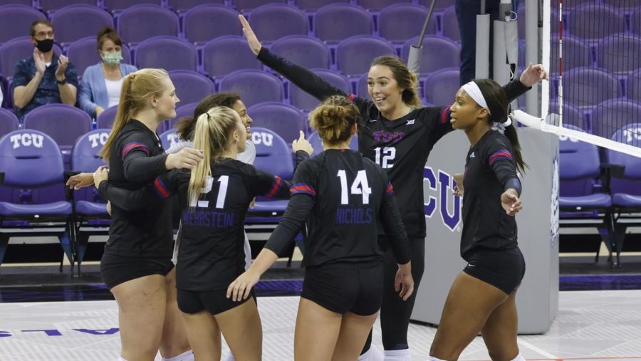 TCU+Volleyball+set+their+program+record+for+sets+won+in+a+row+with+16-straight+over+the+weekend.+%28Photo+courtesy+of+gofrogs.com%29