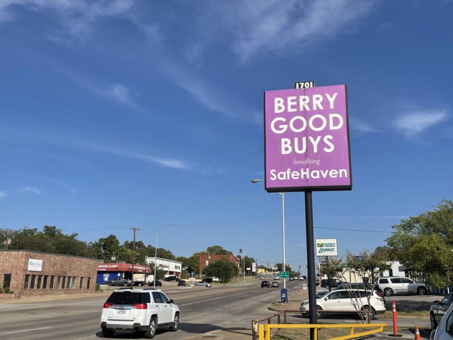 Berry Good Buys thrift store benefitting SafeHaven of Tarrant County.  (Skye Moreno/TCU 360)