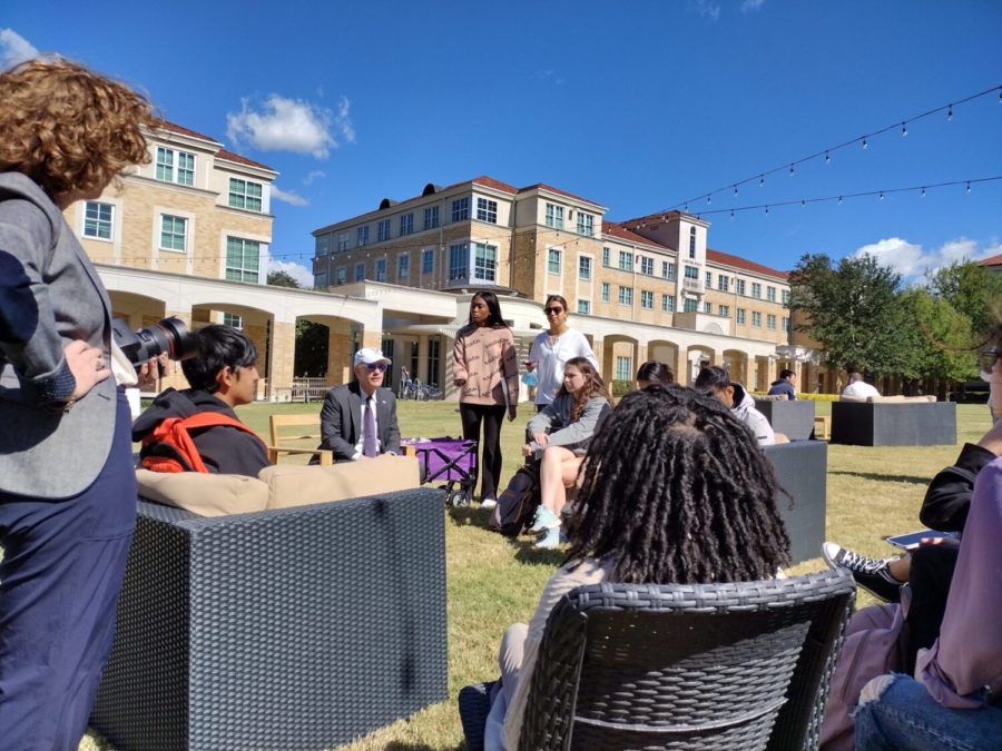 Students and faculty gathered in the Campus Commons on Oct. 28 for the Chancellor’s town hall. (Allie Brown/TCU 360)