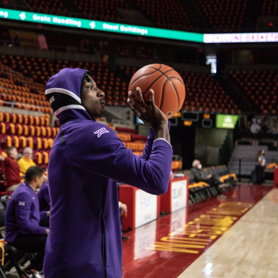 TCUs Damion Baugh warms up before the Frogs clash with No. 15 Iowa State at Hilton Coliseum in Ames, Iowa, on Jan. 22, 2022. (Photo courtesy of gofrogs.com)