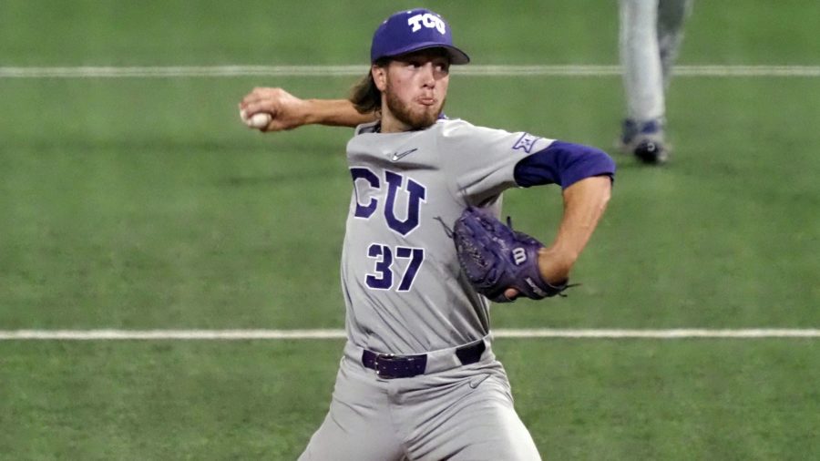 Relief+pitcher+Caleb+Bolden+gave+up+one+run+in+4.2+innings+pitched+as+the+Horned+Frogs+evened+the+series+on+April+10%2C+2022.+%28Photo+courtesy+of+GoFrogs.com%29