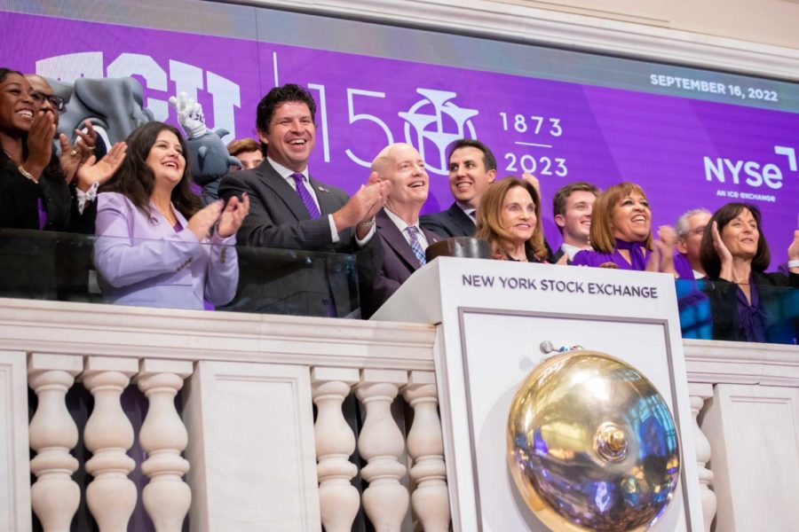 Texas Christian University Rings The Closing Bell® (Photo: Holly Ellman)

The New York Stock Exchange welcomes officials and guests of Texas Christian University, today, Friday, September 16, 2022, to celebrate its 150th Anniversary. To honor the occasion, Chancellor Victor Boschin, joined by John Tuttle, NYSE Vice Chairman and President of NYSE Institute, rings The Closing Bell®. 
 
Photo Credit: NYSE