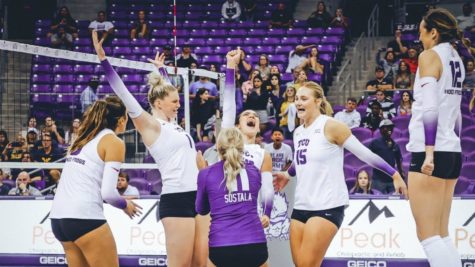 TCU volleyball celebrates after defeating West Virginia on Sept. 29, 2022. (Photo courtesy of GoFrogs.com)