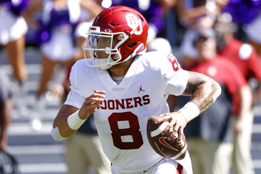 Oklahoma quarterback Dillon Gabriel (8) looks to throw against TCU during the first half of an NCAA college football game Saturday, Oct. 1, 2022, in Fort Worth, Texas. (AP Photo/Ron Jenkins)