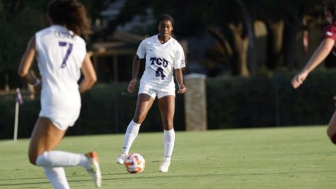 Midfielder Chaylyn Hubbard scored her first career goal on Sept. 30, 2022. (Photo courtesy of gofrogs.com)