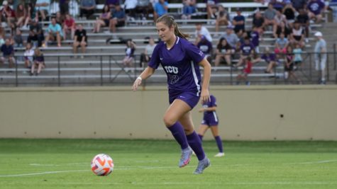 Grace Coppinger in action vs Texas Tech at the Garvey-Rosenthal Soccer Complex in Fort Worth, Texas on October 27, 2022 (Photo courtesy of gofrogs.com).