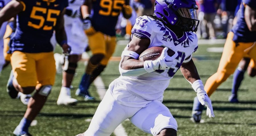 TCU+running+back+Kendre+Miller+runs+for+120+yards+on+12+carries+on+October+29%2C+2022.+%28photo+courtesy+of+gofrogs.com%29