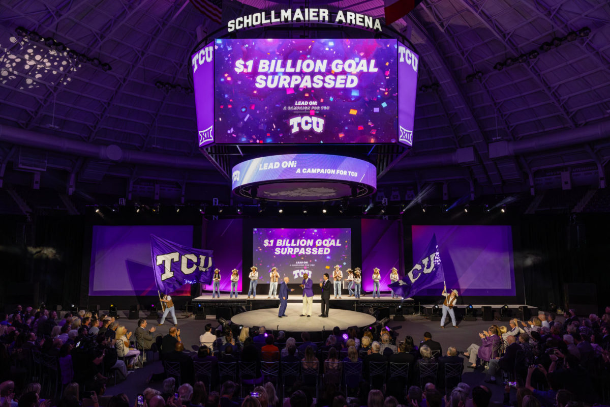 Chancellor Victor J. Boschini announces the Lead On: A Campaign for TCU has surpassed its goal of $1 billion raised. (Photo: William Hartley)