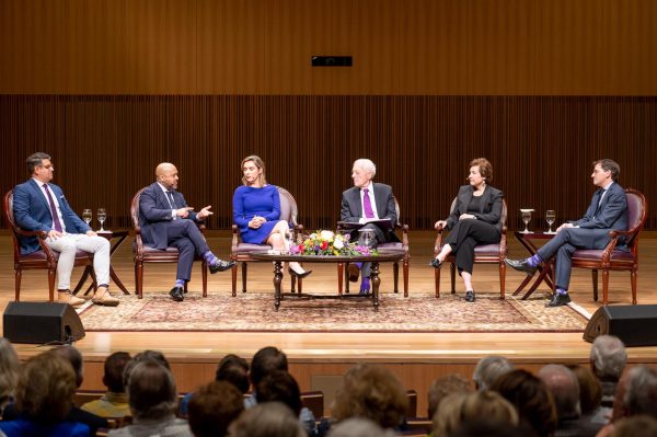 A panel of visiting national journalists discuss current events and the state of the news. (From left: Omar Villafranca, Jeff Pegues, Margaret Brennan, Bob Schieffer, Susan Glasser, Peter Baker)