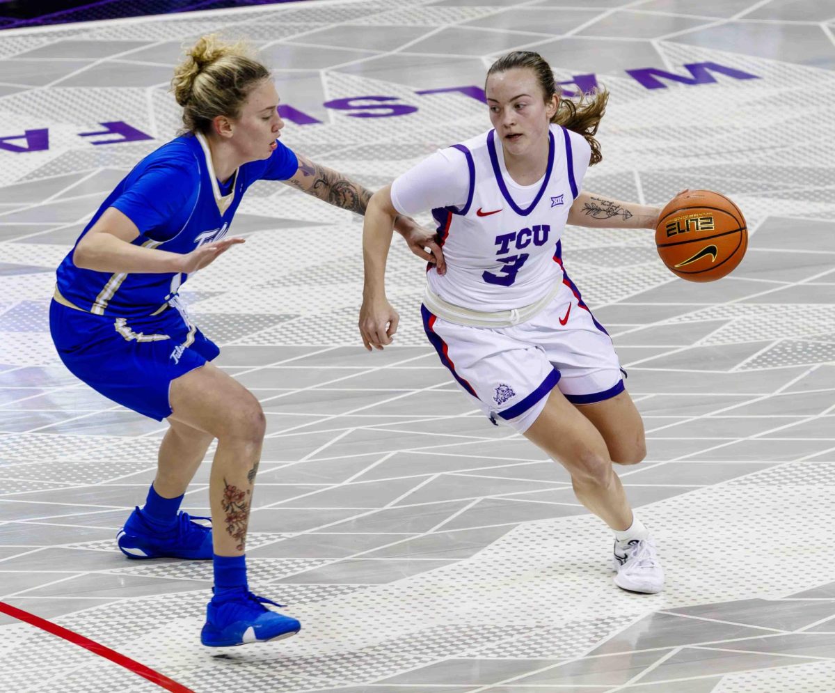 TCU guard Madison Conner drives towards the basket at Ed and Rae Schollmaier Arena in Fort Worth, Texas on December 1st, 2023. The TCU Horned Frogs beat the Tulsa Golden Hurricane 82-50. (TCU360/ Tyler Chan)