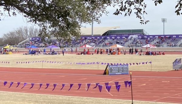 Lowdon Track and Field Complex was the backdrop for a scene in Taylor Sheridan’s new drama, “Land Man” on Feb. 15, 2024. The scene featured a staged Big 12 track meet, with TCU’s track team as the runners. (Ella Hestand/TCU360)