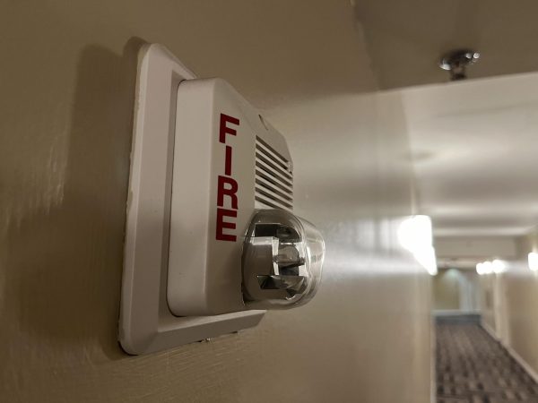 A Grandmarc fire alarm light on the fifth floor of the apartment building (Caleb Gottry)
