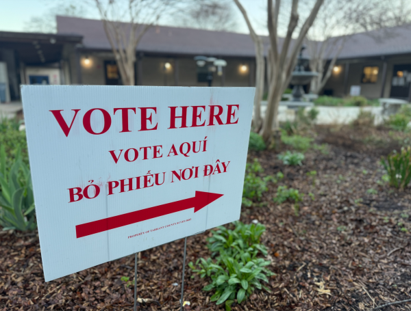A sign in the courtyard of St. Peter’s Orthodox Church, instructing voters where to go cast their ballot. (Ellie Griffin / Staff Writer)