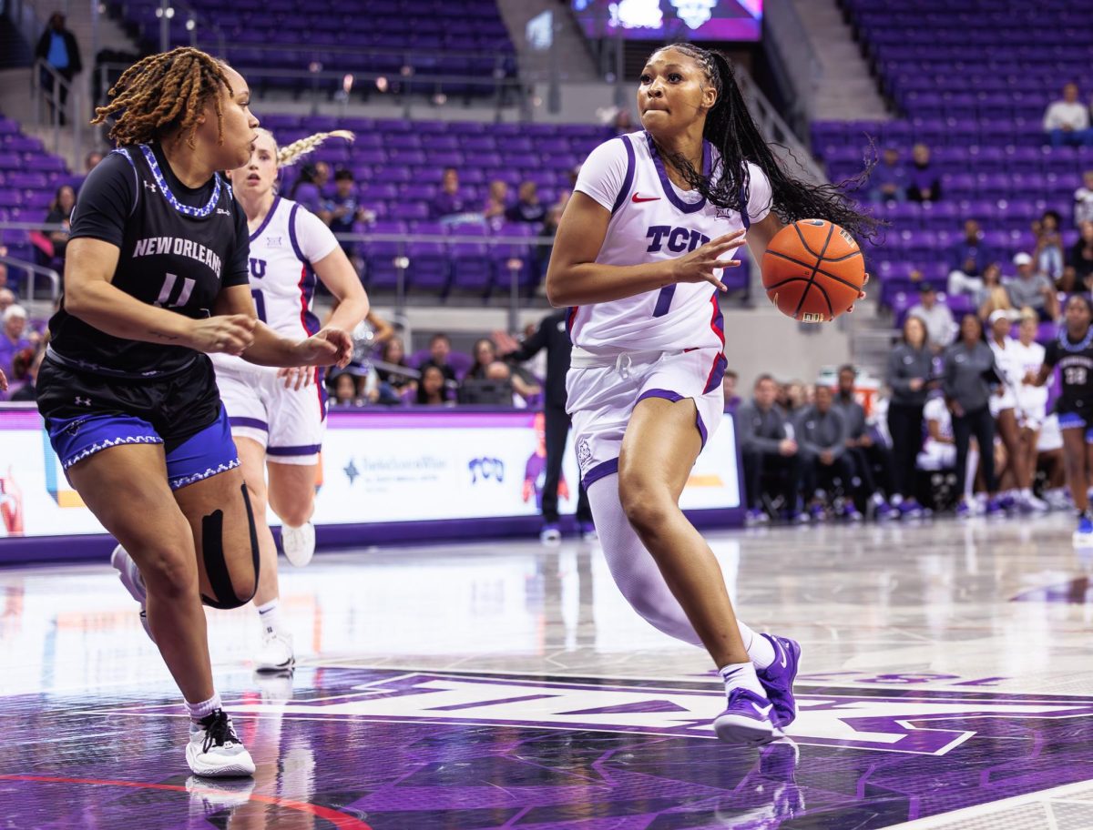 TCU guard Taylor Bigby drives towards the basket at Schollmaier Arena in Fort Worth, Texas on November 10th, 2024. (TCU360/Tyler Chan)