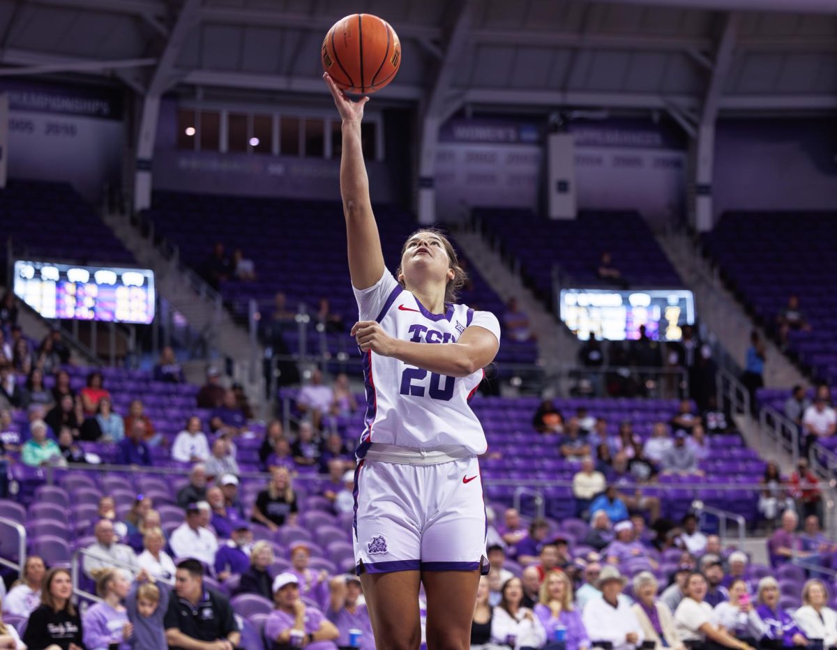 TCU guard Ella Hamlin goes up for a layup at Schollmaier Arena in Fort Worth, Texas on November 10th, 2024. The TCU Horned Frogs beat the New Orleans Privateers 107-52. (TCU360/Tyler Chan)